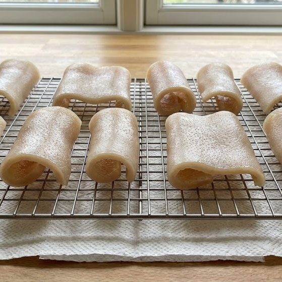 How to Make Pork Rinds Recipe 16 drying boiled pork skin completely for crispy pork rinds recipe
